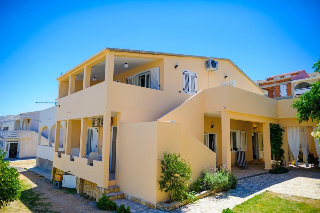 Apartments Lux Pag Đảo Pag Ngoại thất bức ảnh