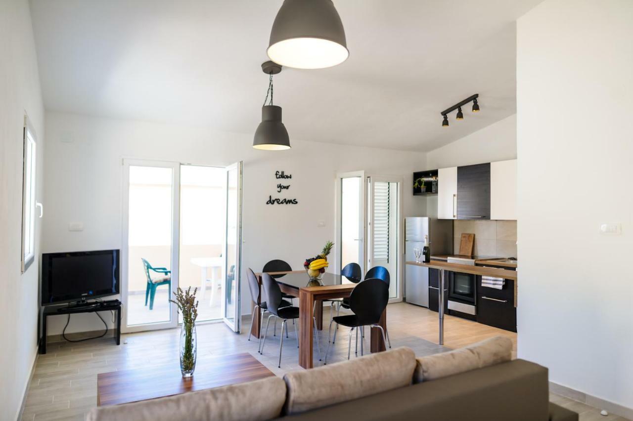Apartments Lux Pag Đảo Pag Ngoại thất bức ảnh