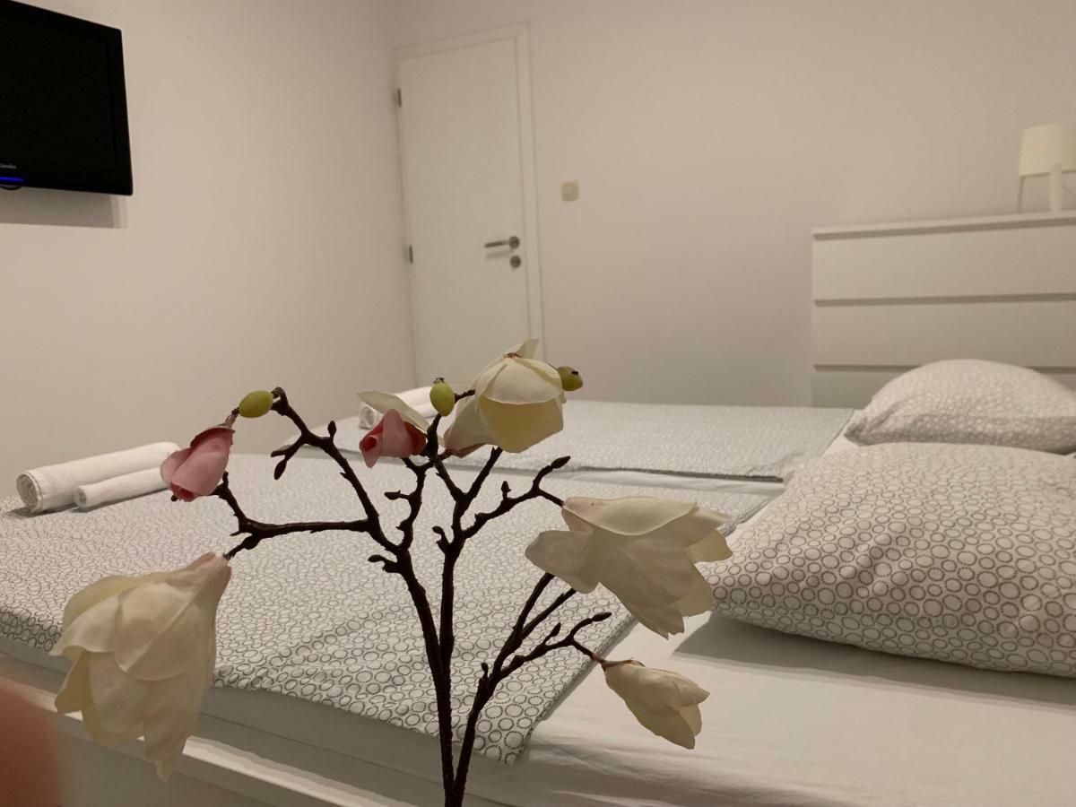 Apartments Lux Pag Đảo Pag Ngoại thất bức ảnh